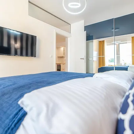 Blekit Na Fali - Miodowy Dom *